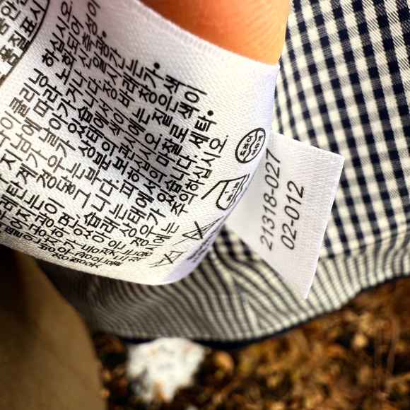 Classic Brooks Brothers Tailored Navy Blazer - Picture 15 of 16